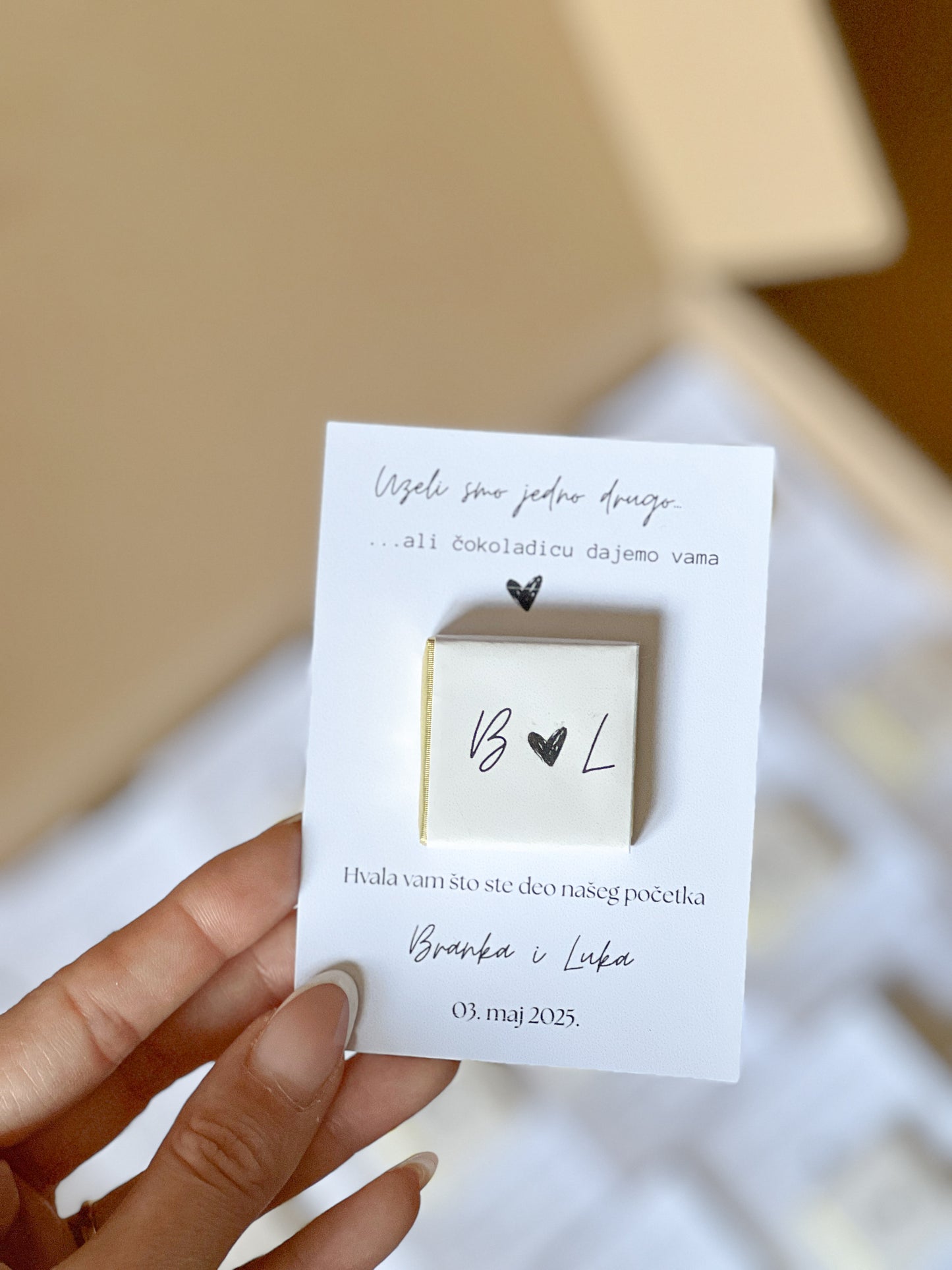 Zahvalnica sa čokoladicom Love